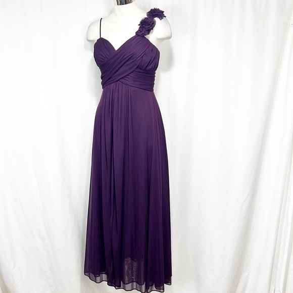 Betsy & Adam Grecian One Shoulder Floral Shoulder Long Gown size 6 Petite Purple - Picture 4 of 10